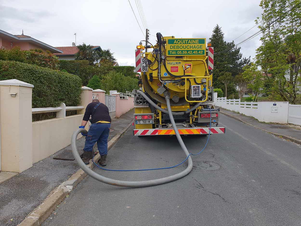 Debouchage canalisation Cote basque, Debouchage canalisation Landes, Debouchage canalisation Saint Pierre d’Irube, Entretien assainissement Cote basque, Entretien assainissement Landes, Entretien assainissement Saint Pierre d’Irube, Inspection télévisée Cote basque, Inspection télévisée Landes, Inspection télévisée Saint Pierre d’Irube, Recherche de fuite Cote basque, Recherche de fuite Landes, Recherche de fuite Saint Pierre d’Irube, Vidange et curage Cote basque, Vidange et curage Landes, Vidange et curage Saint Pierre d’Irube, Vidange fosse septique Cote basque, Vidange fosse septique Landes, Vidange fosse septique Saint Pierre d’Irube