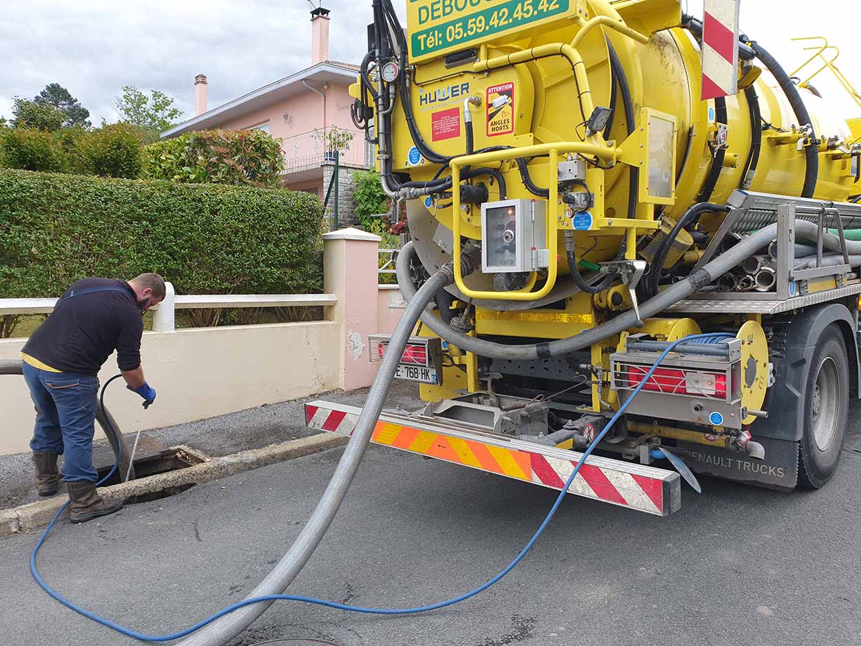 Debouchage canalisation Cote basque, Debouchage canalisation Landes, Debouchage canalisation Saint Pierre d’Irube, Entretien assainissement Cote basque, Entretien assainissement Landes, Entretien assainissement Saint Pierre d’Irube, Inspection télévisée Cote basque, Inspection télévisée Landes, Inspection télévisée Saint Pierre d’Irube, Recherche de fuite Cote basque, Recherche de fuite Landes, Recherche de fuite Saint Pierre d’Irube, Vidange et curage Cote basque, Vidange et curage Landes, Vidange et curage Saint Pierre d’Irube, Vidange fosse septique Cote basque, Vidange fosse septique Landes, Vidange fosse septique Saint Pierre d’Irube