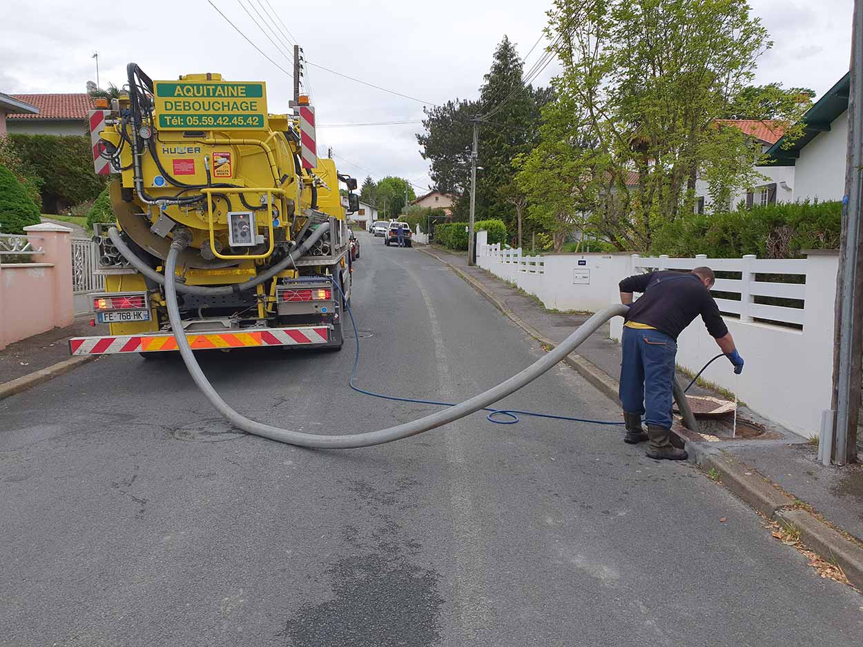 Debouchage canalisation Cote basque, Debouchage canalisation Landes, Debouchage canalisation Saint Pierre d’Irube, Entretien assainissement Cote basque, Entretien assainissement Landes, Entretien assainissement Saint Pierre d’Irube, Inspection télévisée Cote basque, Inspection télévisée Landes, Inspection télévisée Saint Pierre d’Irube, Recherche de fuite Cote basque, Recherche de fuite Landes, Recherche de fuite Saint Pierre d’Irube, Vidange et curage Cote basque, Vidange et curage Landes, Vidange et curage Saint Pierre d’Irube, Vidange fosse septique Cote basque, Vidange fosse septique Landes, Vidange fosse septique Saint Pierre d’Irube